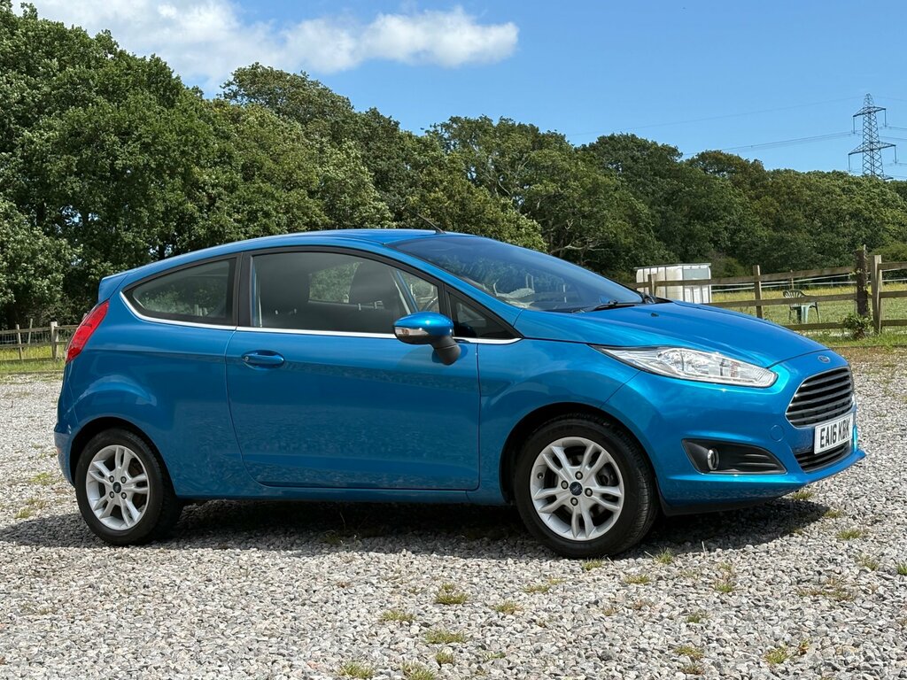 Ford Fiesta 1.25 Zetec Hatchback Euro 6 82 Blue