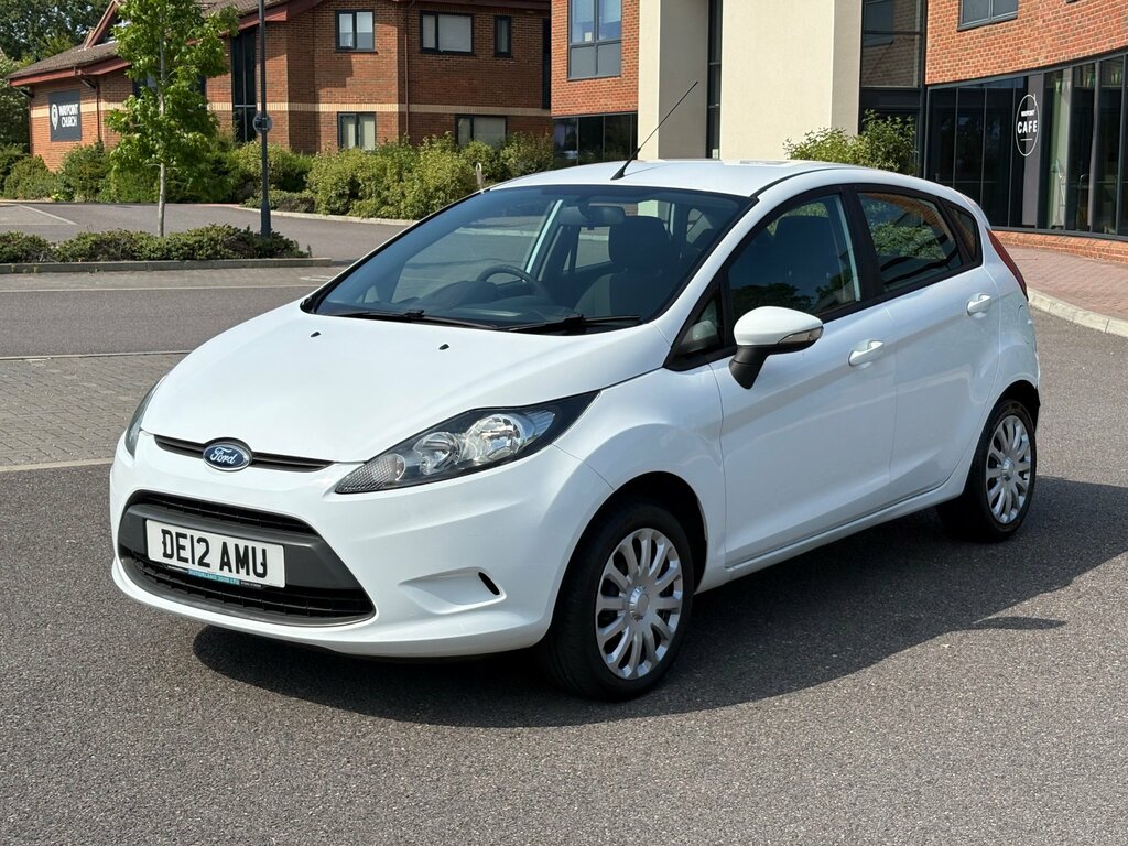 Ford Fiesta 1.4 Tdci Dpf Style Hatchback 10 White #3