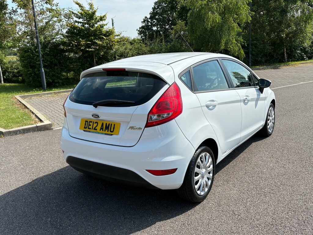Ford Fiesta 1.4 Tdci Dpf Style Hatchback 10 White #6