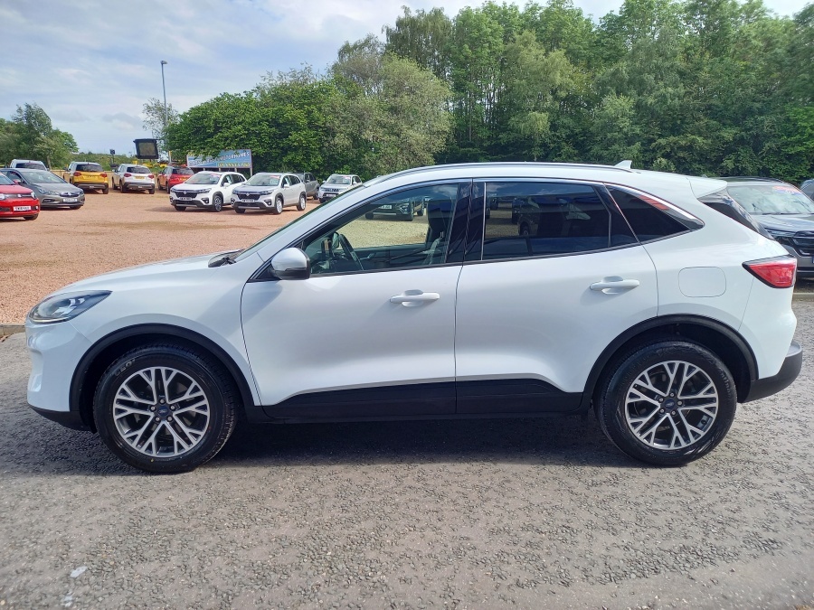 Ford Kuga 1.5 Ecoblue Titanium Edition BX71HFV White #4