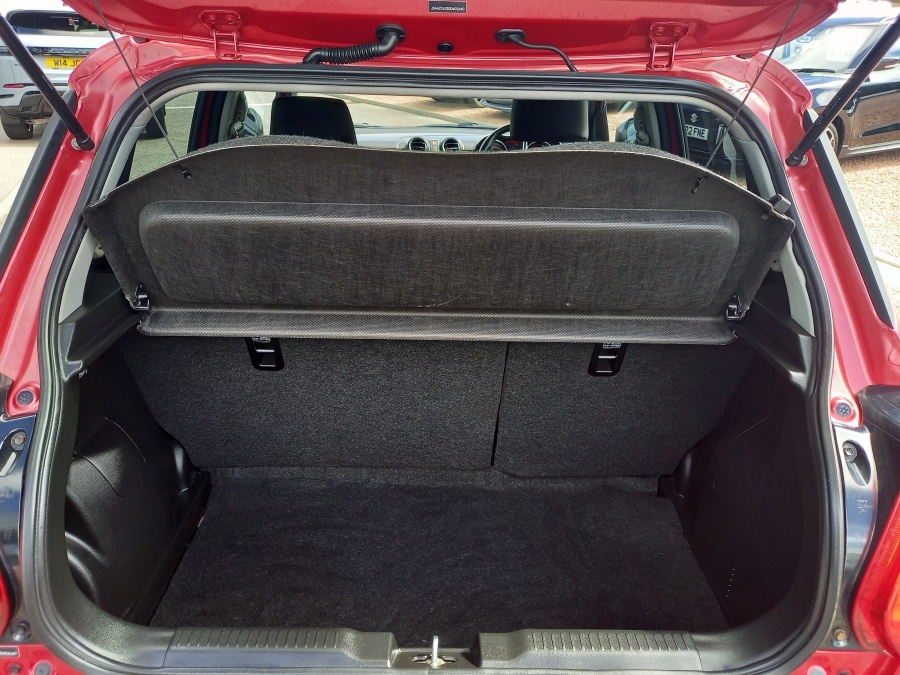Suzuki Swift 1.2 Dualjet 83 12V Hybrid Sz-l Red #6