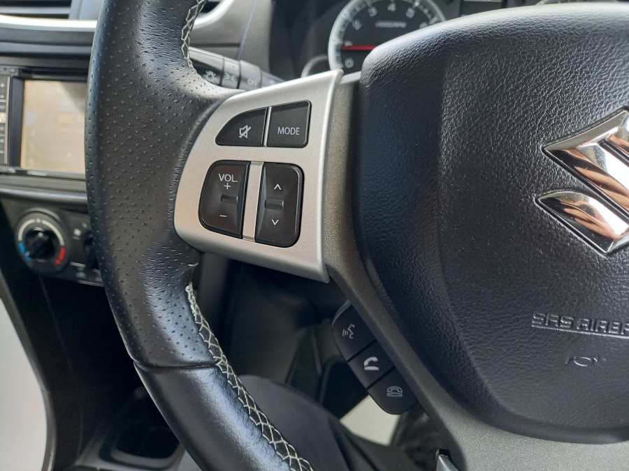 Suzuki Swift Sz4 Dualjet White #20