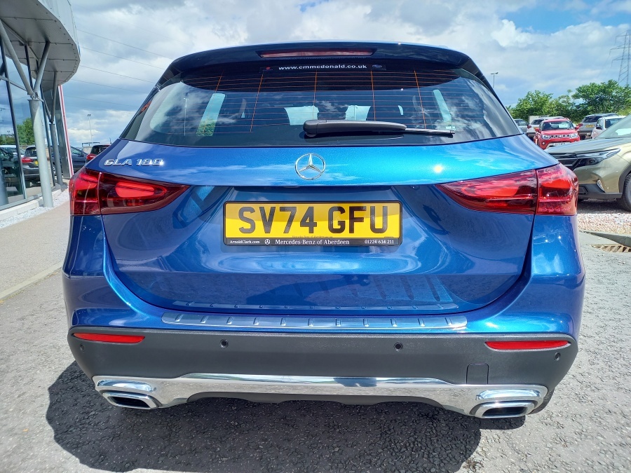 Mercedes-Benz GLA Class Gla 180 Sport Edition Blue #6