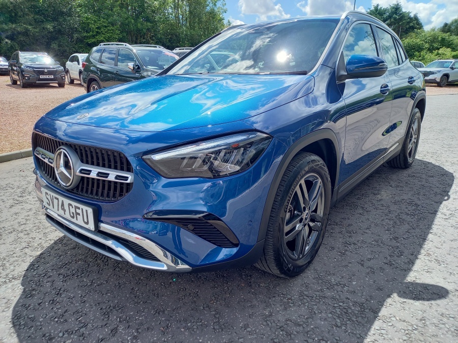 Mercedes-Benz GLA Class Gla 180 Sport Edition Blue #3