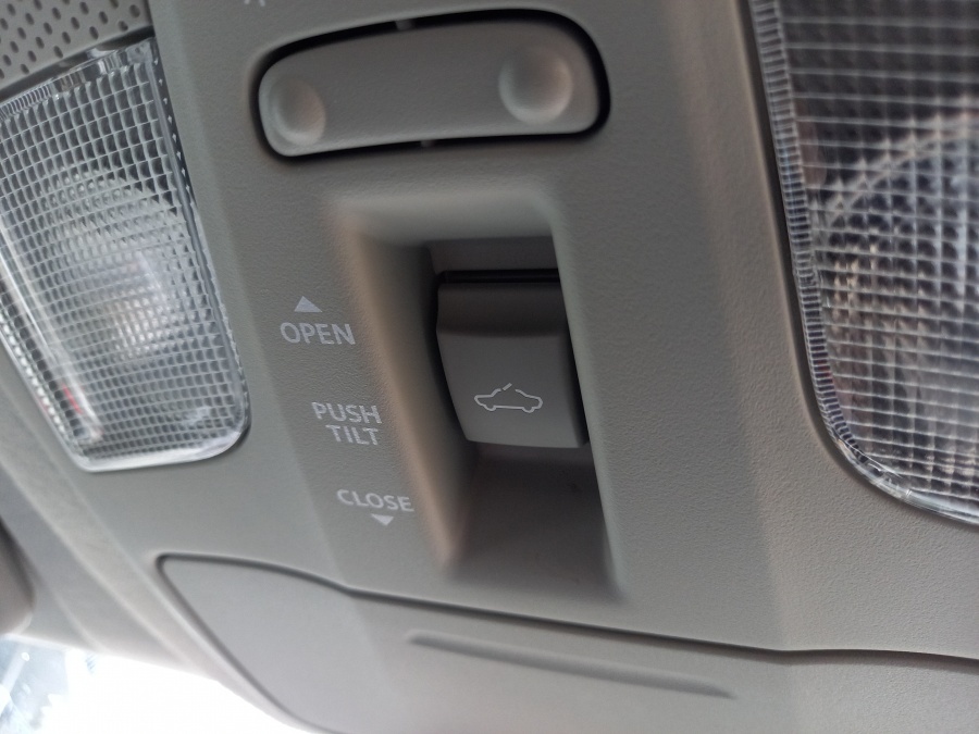 Suzuki Vitara 128Kw Ultra 61Kwh Green #34