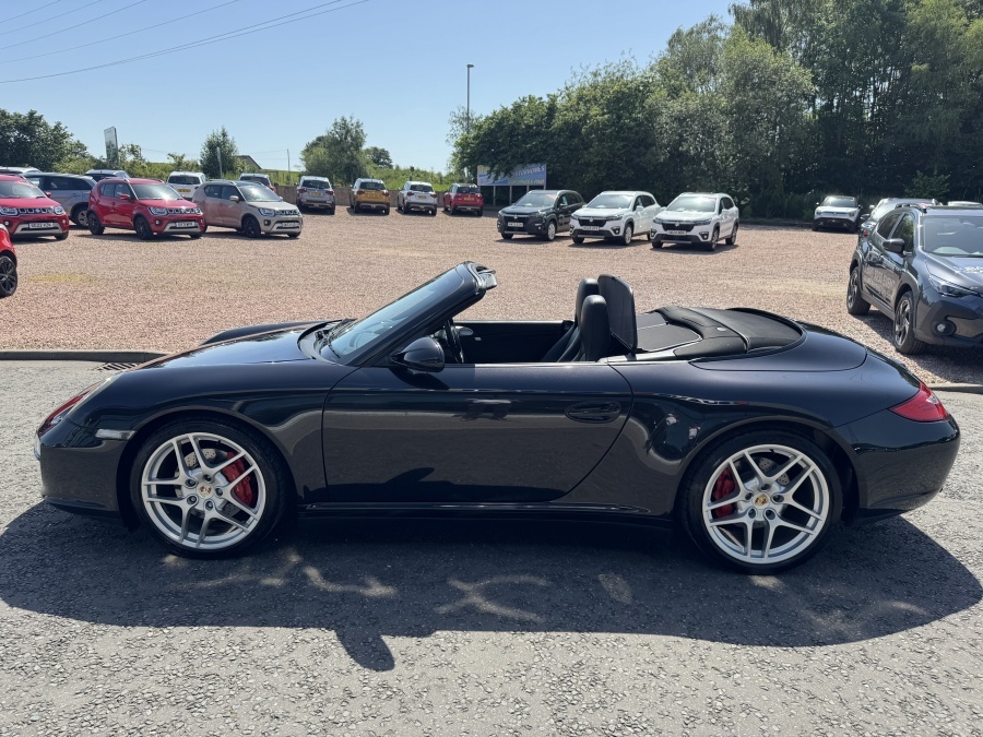Porsche 911 Gts Cabriolet Pdk 17 White #12