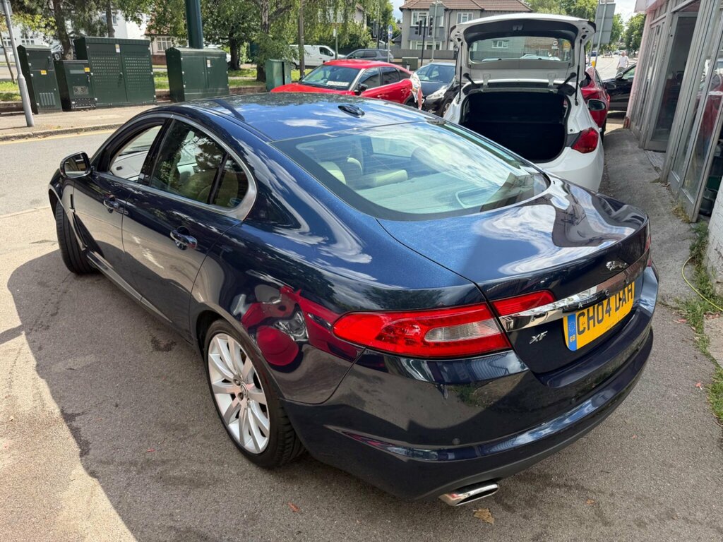 Jaguar XF 3.0D S V6 Portfolio Grey #9