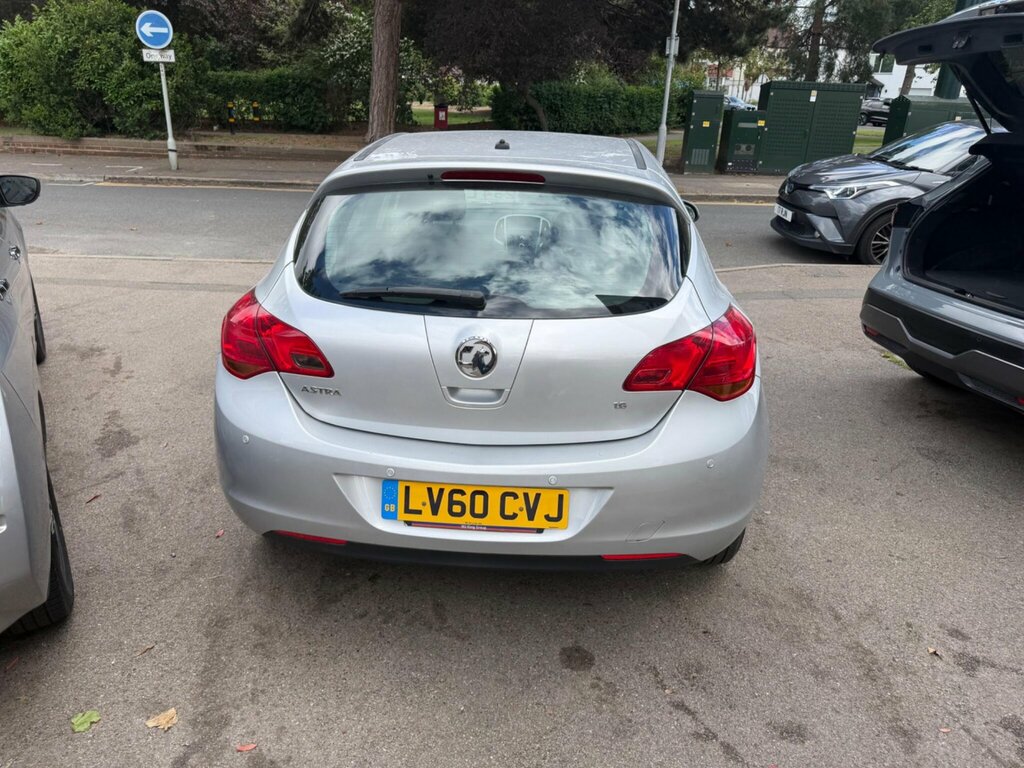 Vauxhall Astra Hatchback Black #5