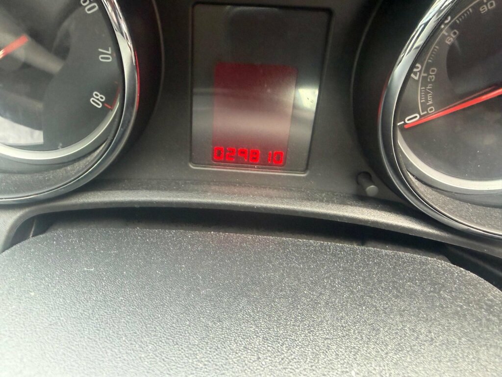 Vauxhall Astra Hatchback Black #2