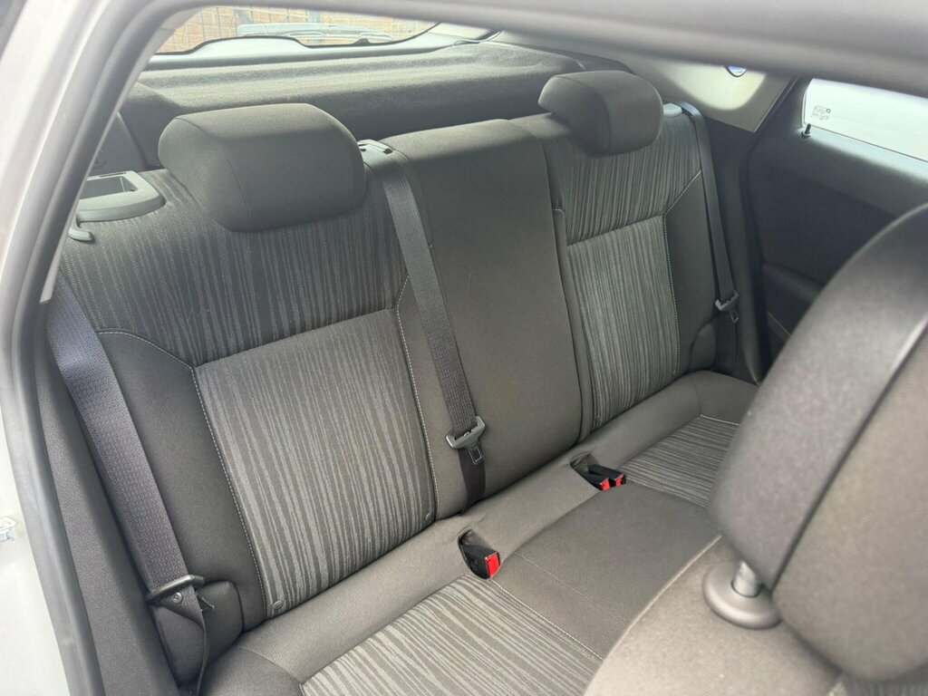 Vauxhall Astra Hatchback Black #7