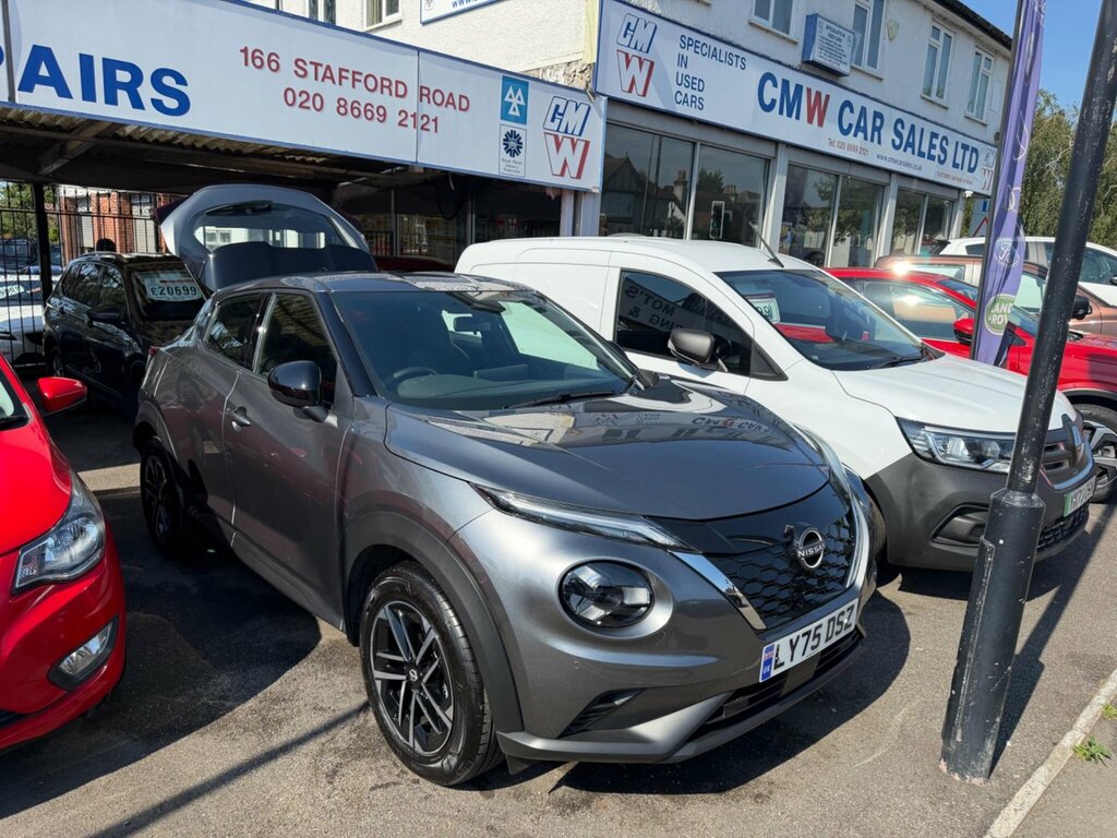 Nissan Juke 1.6 N-connecta Euro 6 Grey