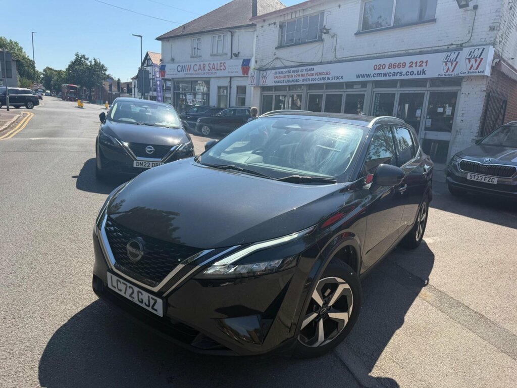 Nissan Qashqai 1.3 Dig-t Mhev N-connecta Xtron Euro 6 Ss Black