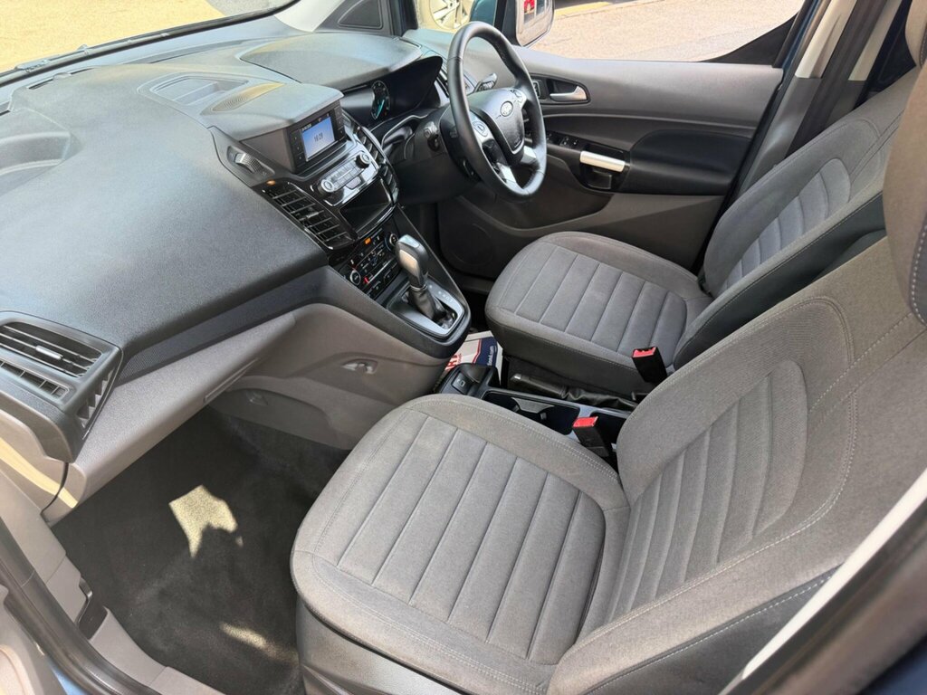 Ford Tourneo Connect 1.5 Ecoblue 120 Zetec Black #13