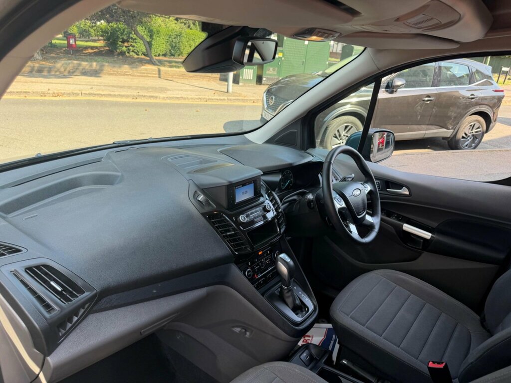 Ford Tourneo Connect 1.5 Ecoblue 120 Zetec Black #14