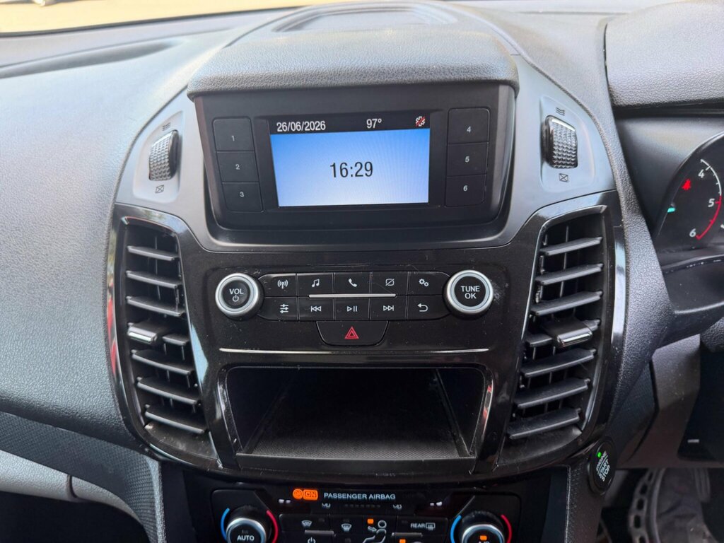 Ford Tourneo Connect 1.5 Ecoblue 120 Zetec Black #17