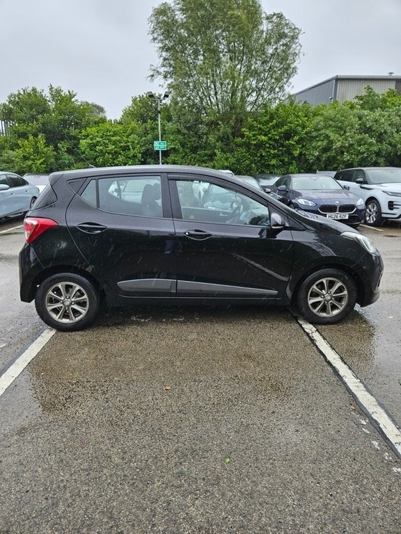 Hyundai I10 Premium Black #4