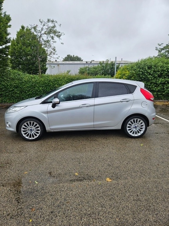 Ford Fiesta Titanium YR62CVZ Silver #6