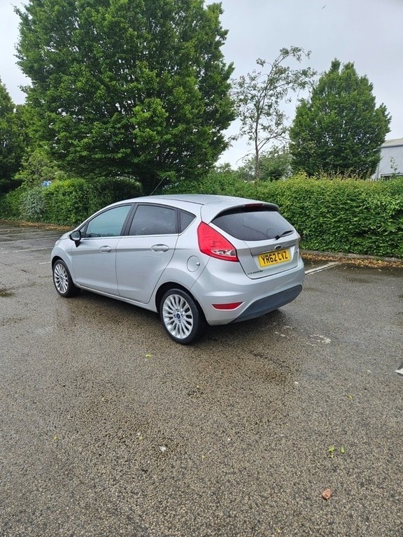 Ford Fiesta Titanium YR62CVZ Silver #5