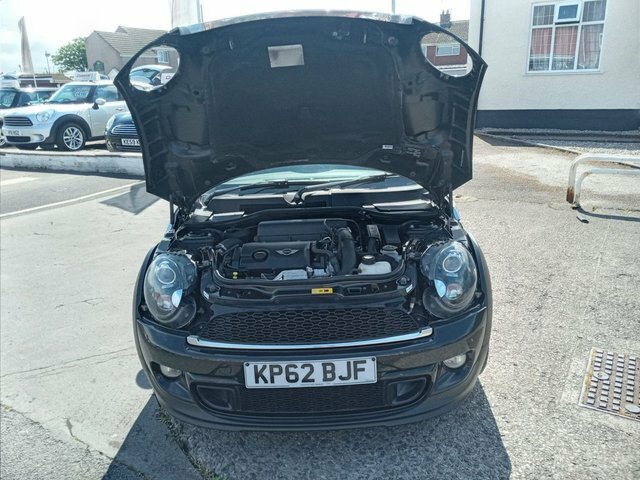 Mini Coupe Cooper Auto White #11