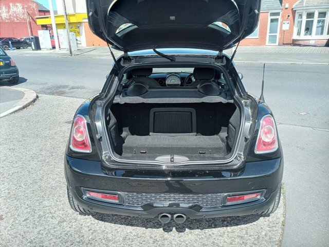 Mini Coupe Cooper Auto White #7