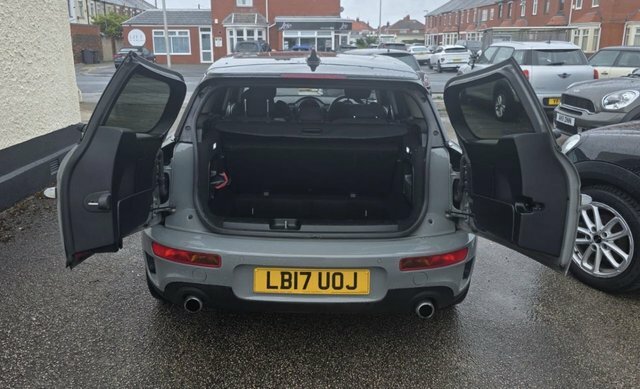 Mini Clubman 1.5 Cooper Black Pack 6Dr White #7