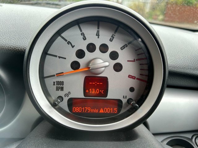 Mini Hatch 1.6 Cooper Steptronic Euro 5 Red #12