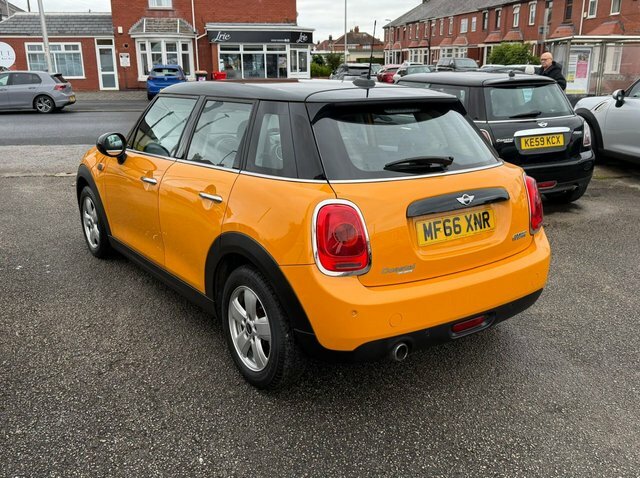 Mini Hatch 1.5 Cooper Hatchback Euro 6 S S Orange #3