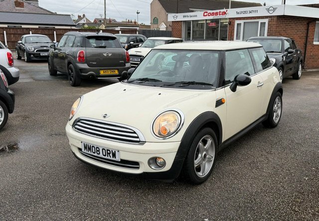 Mini Hatch 1.4 One Hatchback Euro 4 95 Ps Silver #1