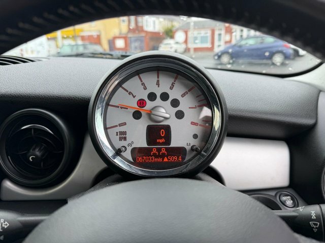 Mini Hatch 1.4 One Hatchback Euro 4 95 Ps Silver #11