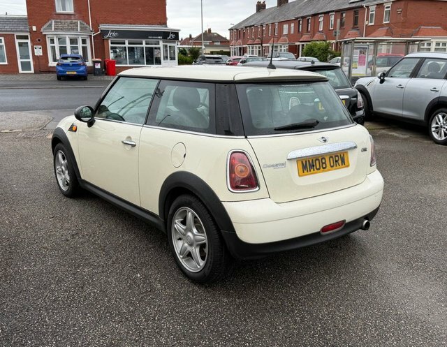 Mini Hatch 1.4 One Hatchback Euro 4 95 Ps Silver #4
