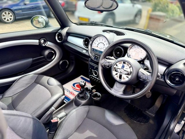 Mini Convertible 1.6 Cooper S Convertible Steptronic Eur White #10