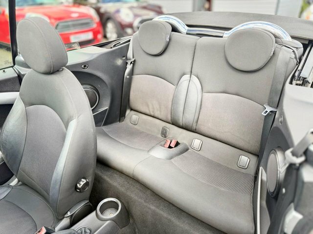 Mini Convertible 1.6 Cooper S Convertible Steptronic Eur White #12