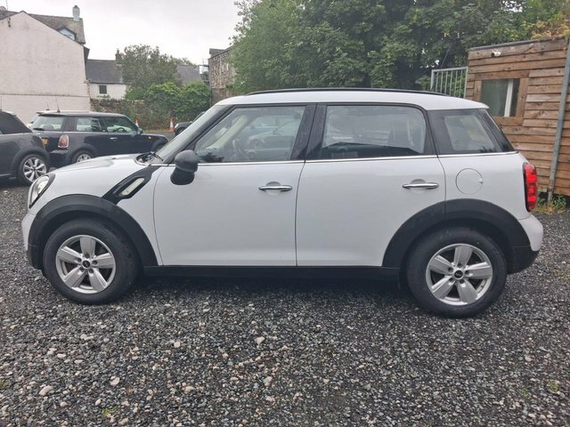 Mini Countryman 1.6 One Suv Euro 5 S S 98 Ps White #5