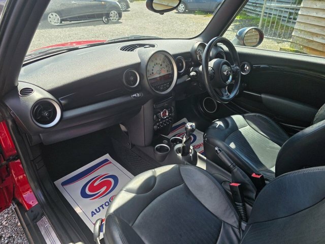 Mini Convertible Cooper Green #10