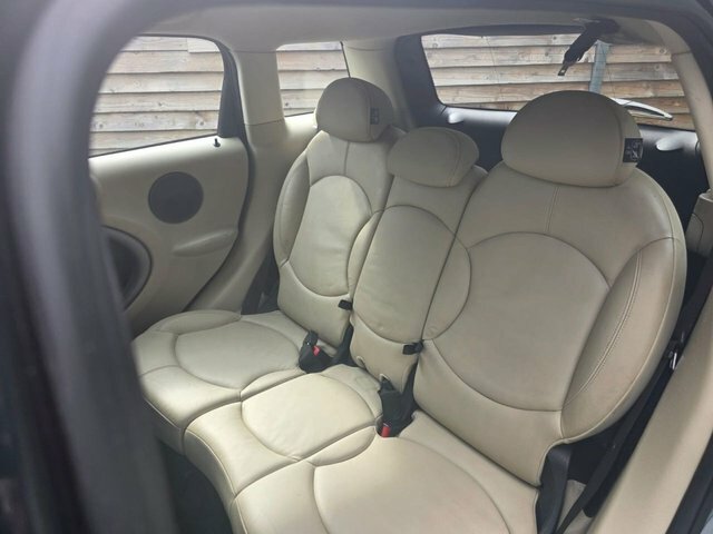 Mini Countryman 1.6 Cooper D All4 112 Bhp Black #10