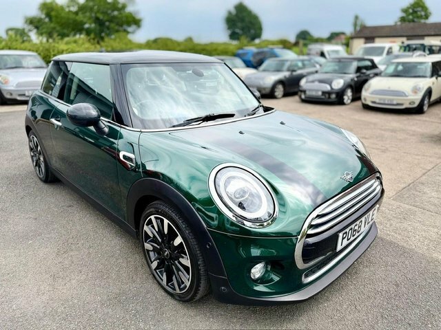 Mini Hatch 1.5 Cooper Exclusive Hatchback Steptron PO68VLE Green #2