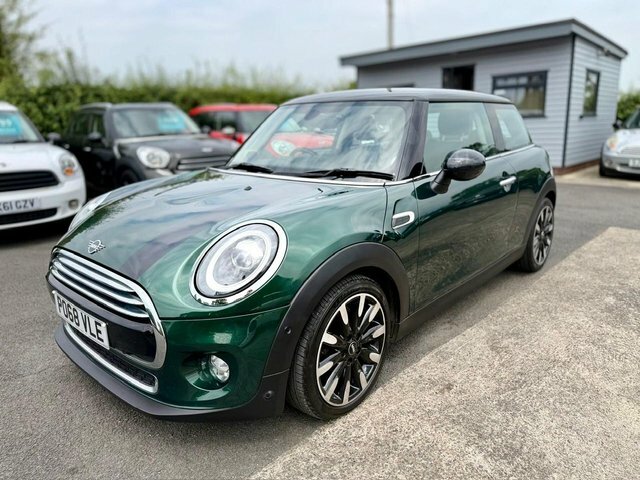 Mini Hatch 1.5 Cooper Exclusive Hatchback Steptron Green