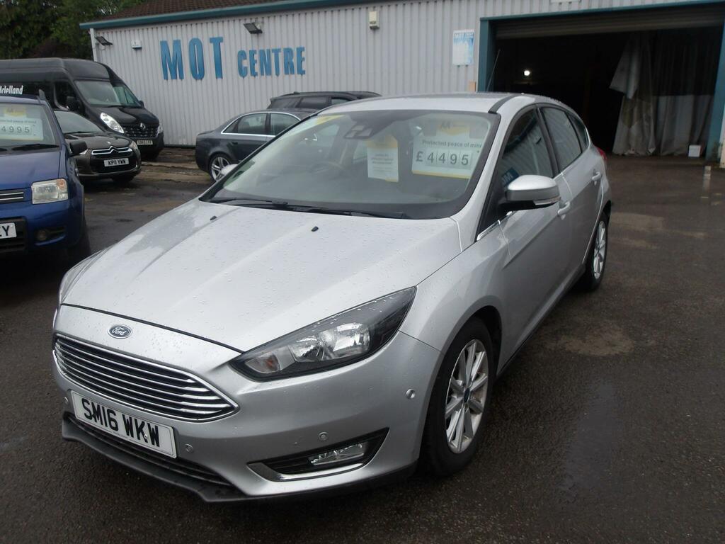 Ford Focus Titanium Silver #2
