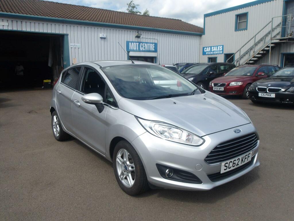 Ford Fiesta 1.0 Zetec Euro 5 Ss Silver