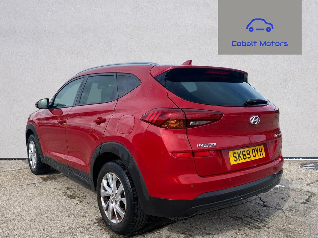 Hyundai Tucson 1.6 Gdi Se Nav Suv Euro 6 S S SK69OYH Red #4