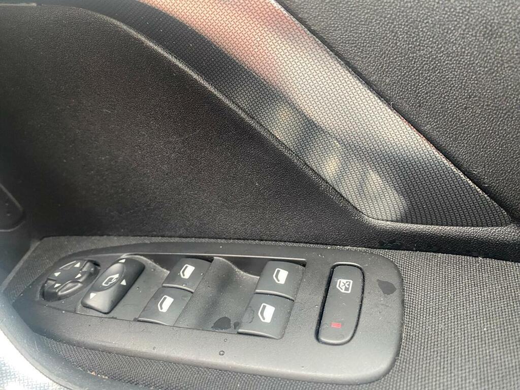 Peugeot 2008 1.2 Puretech Active 2018 Black #15