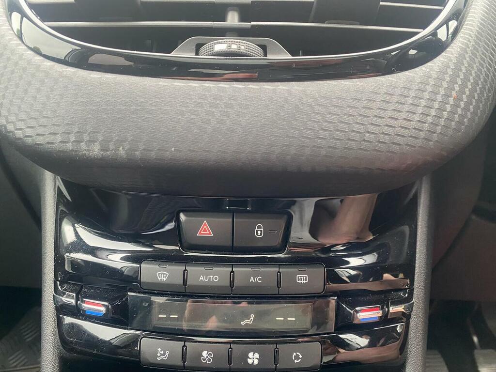 Peugeot 2008 1.2 Puretech Active 2018 Black #12