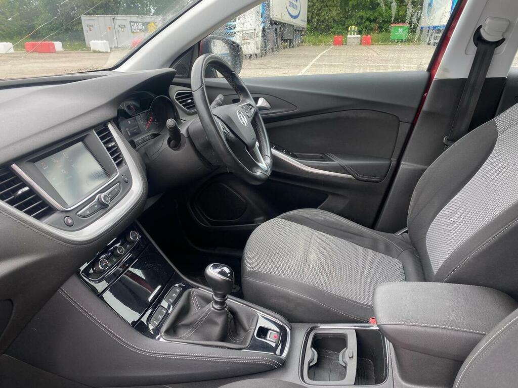Vauxhall Grandland X 1.6 Turbo D Blueinjection Se Suv Red