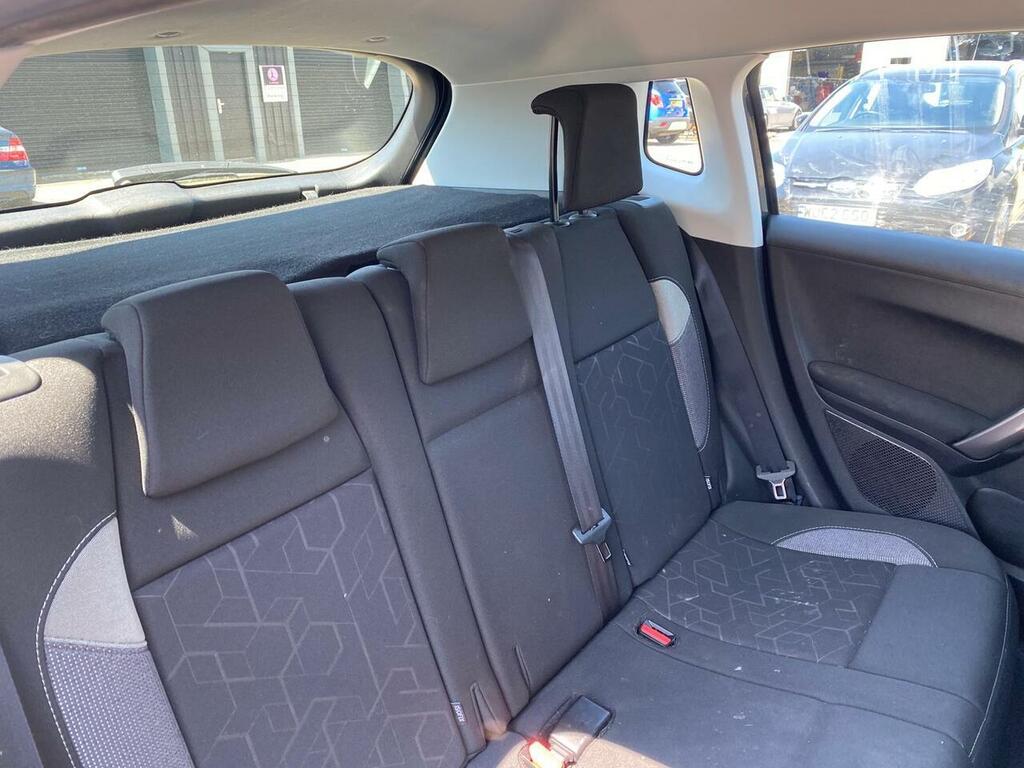 Peugeot 2008 1.2 Puretech Active Suv Euro 6 Grey #2