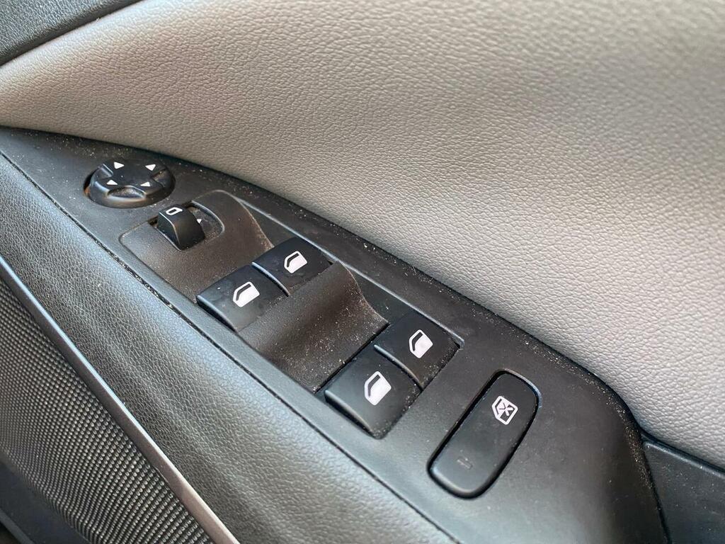 Vauxhall Crossland X Tech Line Nav Ss Red #17
