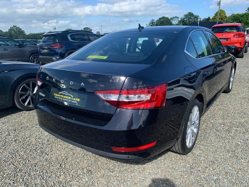 Skoda Superb Se 2.0Tdi S CY23MZP Black #4