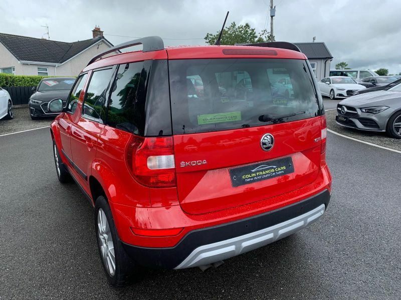 Skoda Yeti Outdoor Se L 2.0Tdi Scr Red #4