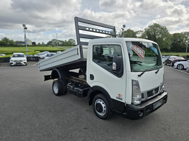 Nissan NT400 Cabstar 35.13 Swb 3.0Dci Tipper White #6