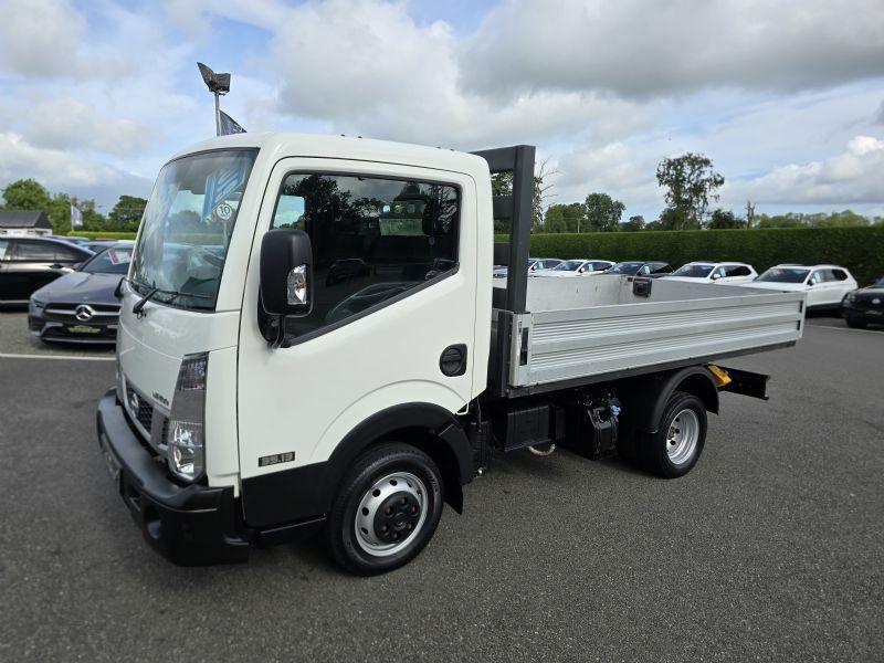 Nissan NT400 Cabstar 35.13 Swb 3.0Dci Tipper White #2