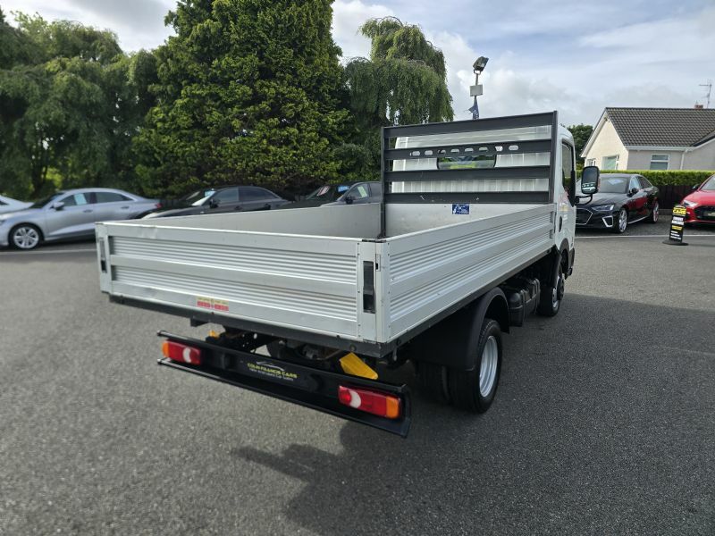 Nissan NT400 Cabstar 35.13 Swb 3.0Dci Tipper White #3